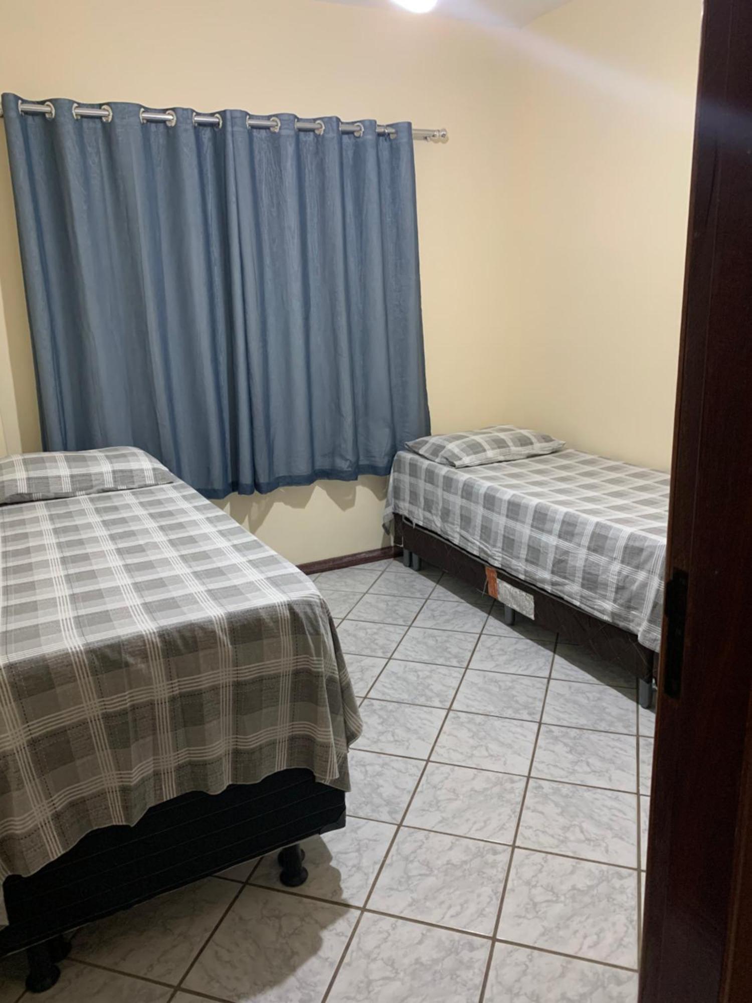 גוארפארי Solar De Bruna - Apartamento Com 2 Qts - 1 Suite - Garagem Coberta - Wi-Fi - Netflix - Acomoda 6 Pessoas A 70 Metros Da Praia מראה חיצוני תמונה